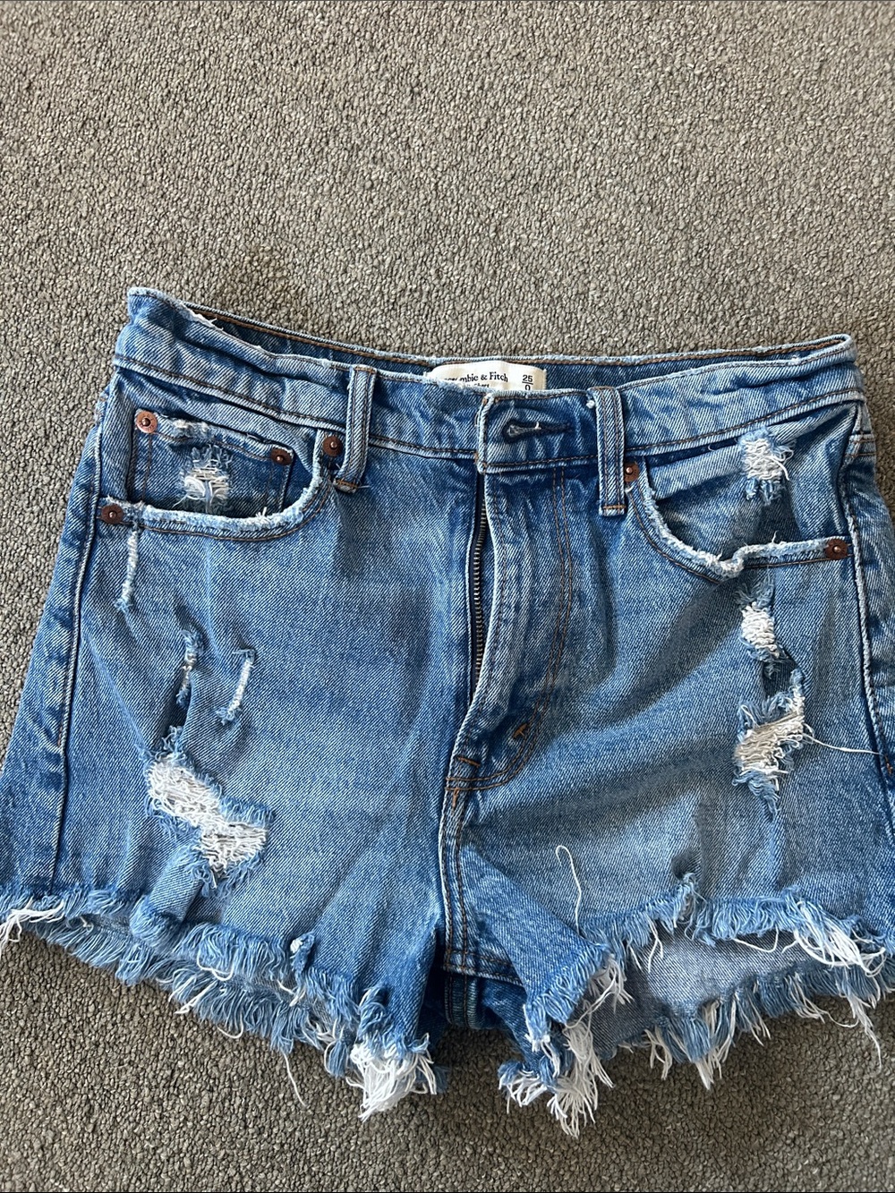 Abercrombie and fitch high rise mom short